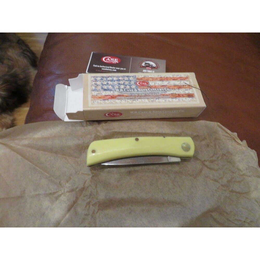 NWT W. R. Case & Sons Cutlery Knife #00032 Yellow Synthetic Smooth